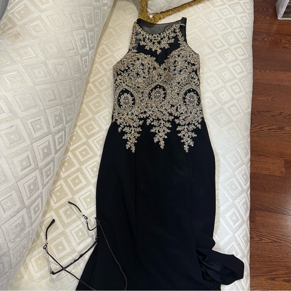 Dress size 4 - Picture 2 of 4